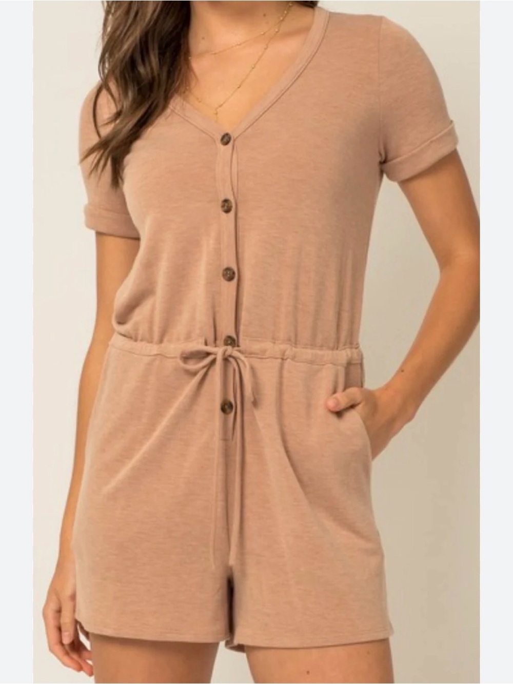 Gilli Romper – Size Medium – Blush Tan – EUC 🌸